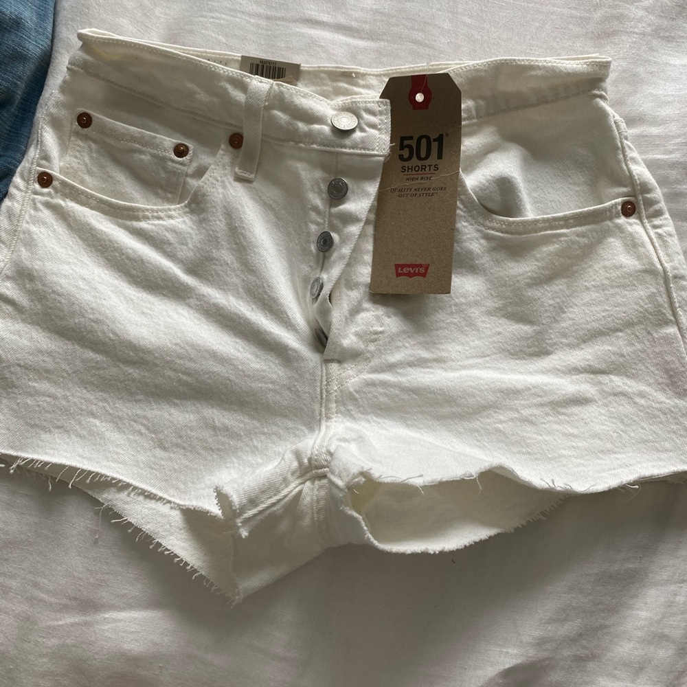 501 Levi denim shorts